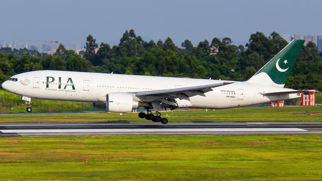 AP-BGJ:Boeing 777-200:Pakistan International Airlines